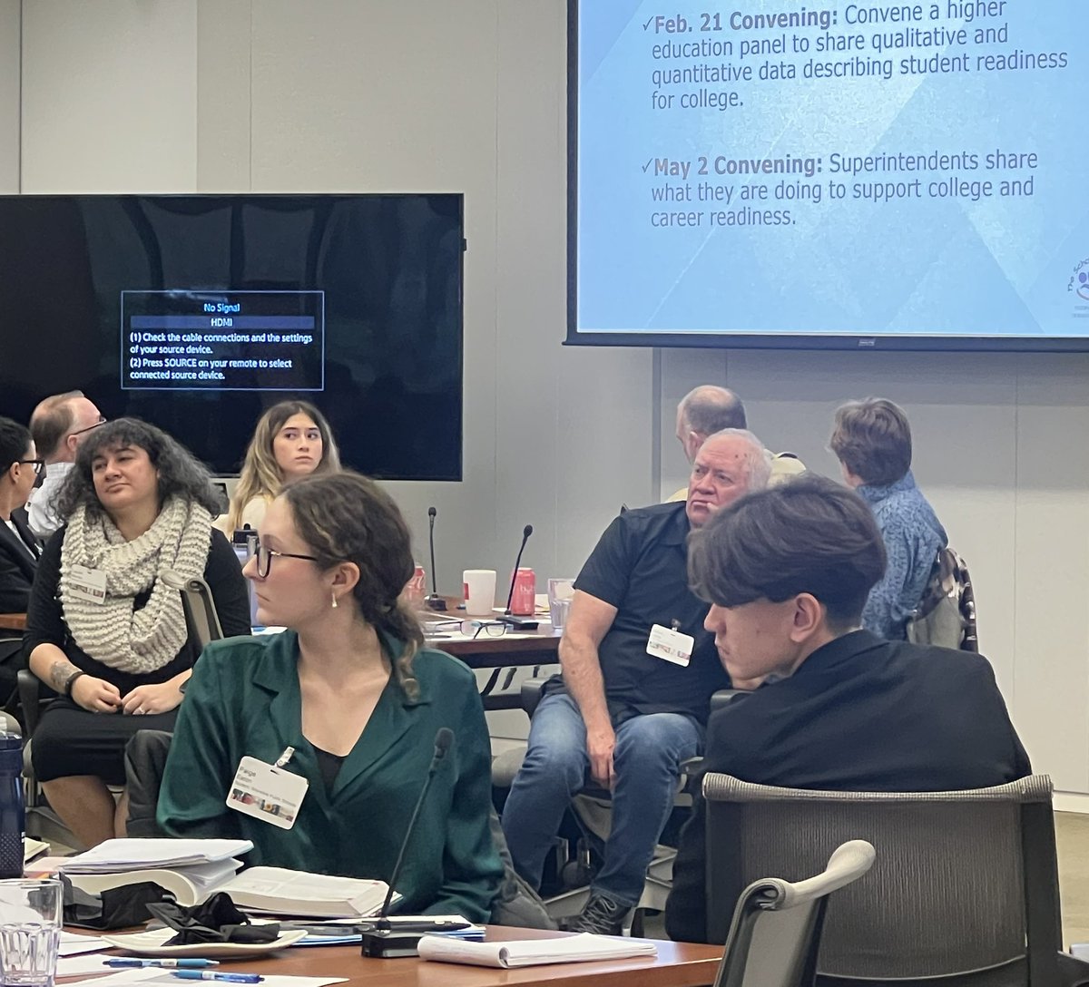 WadeSmithEdD's tweet photo. Another incredible day with @wwschools students at the @GatesWA #EdRoundtable. A great day of facilitation by @thescholarfirst & @ANGELAJONESJD. Wonderful to hear from #WaHi grad Turner! Powerful commitment to improving post secondary access for Wa State students. https://t.co/0uoj84mwGv