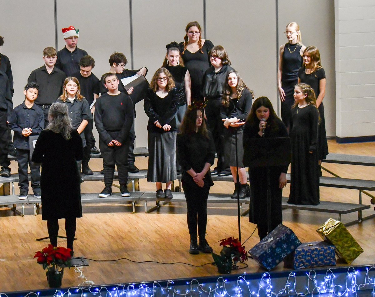 7th grade General Sherman and Thomas Ewing choir! Great work kids and Ms Zeuch. 
<a href="/LCSGales/">Lancaster City Schools</a>