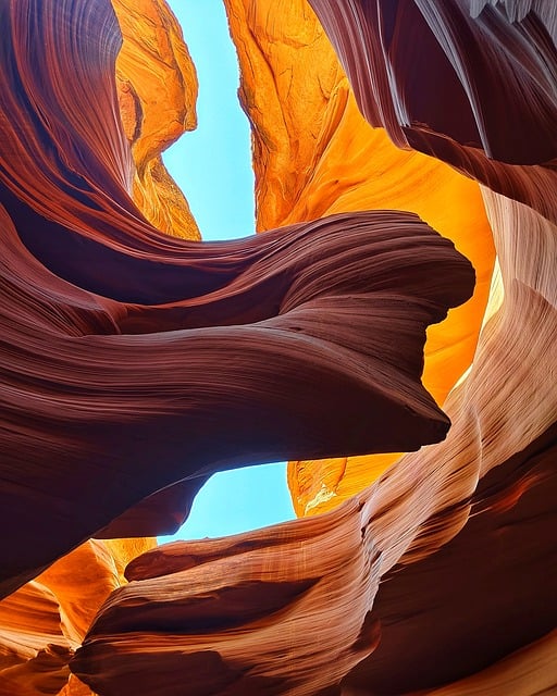 'The views from Antelope Canyon were simply magical—its beauty is beyond words. The only downside? It was a bit too crowded, but that’s expected from the world’s most famous canyon.' -nginnhong

Check out more of his incredible work at nginnhong on Pixabay bit.ly/3D46quo