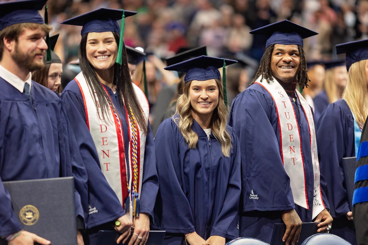 SamfordU's tweet photo. Get ready to congratulate a new wave of @SamfordAlumni! Our 2024 Fall Commencement will be held Saturday, December 14 at 10 a.m. in the Pete Hanna Center. For those that can't attend in person, watch at https://t.co/OywdWN3KQR. π #SamfordGrad
#SamfordAlumni #Classof2024 https://t.co/s4hGzN0NnL