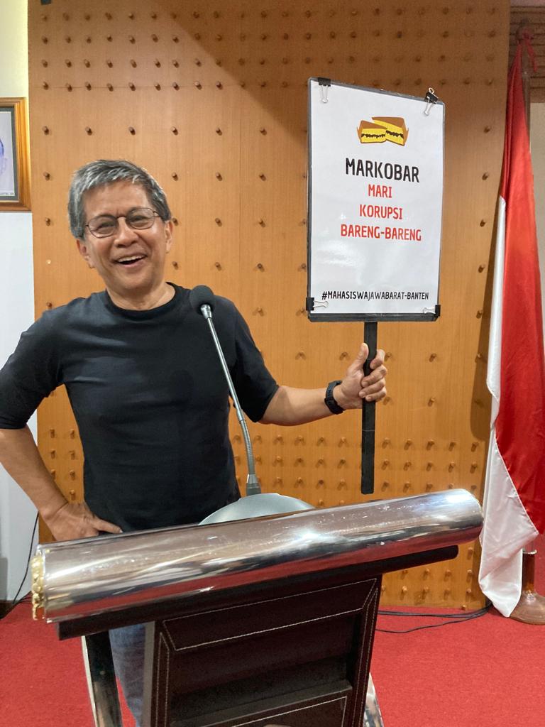 TERNYATA MARKOBAR ITU NYATA !!!
PARA BAJINGAN BANGSAT BANGSA BERPESTA PORA MENGGARONG UANG NEGARA 
#JokoWidodoPenipu 
#GantungMatiJokoWidodo 
#TurunkanFufufafa