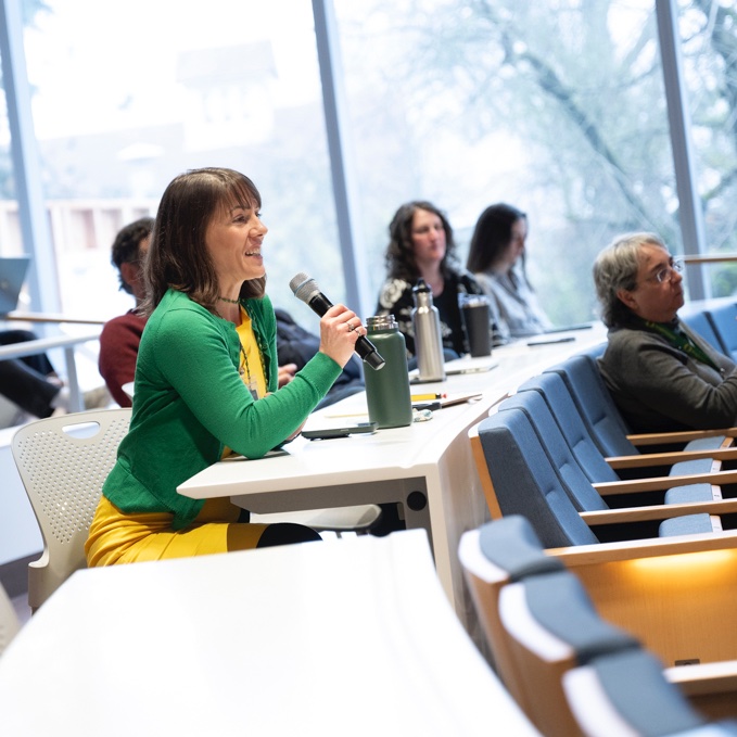 UOKnightCampus's tweet photo. Today at the @uoregon #KnightCampus: 7 #Bioengineering PhD students are presenting 5-7 minute “Flash Talks” on their lab rotation experiences. They’re just getting started, and already making an impact: https://t.co/IcIsmE5jyA #KnightCampusBioE #UOResearch https://t.co/bfYjIL8TeE