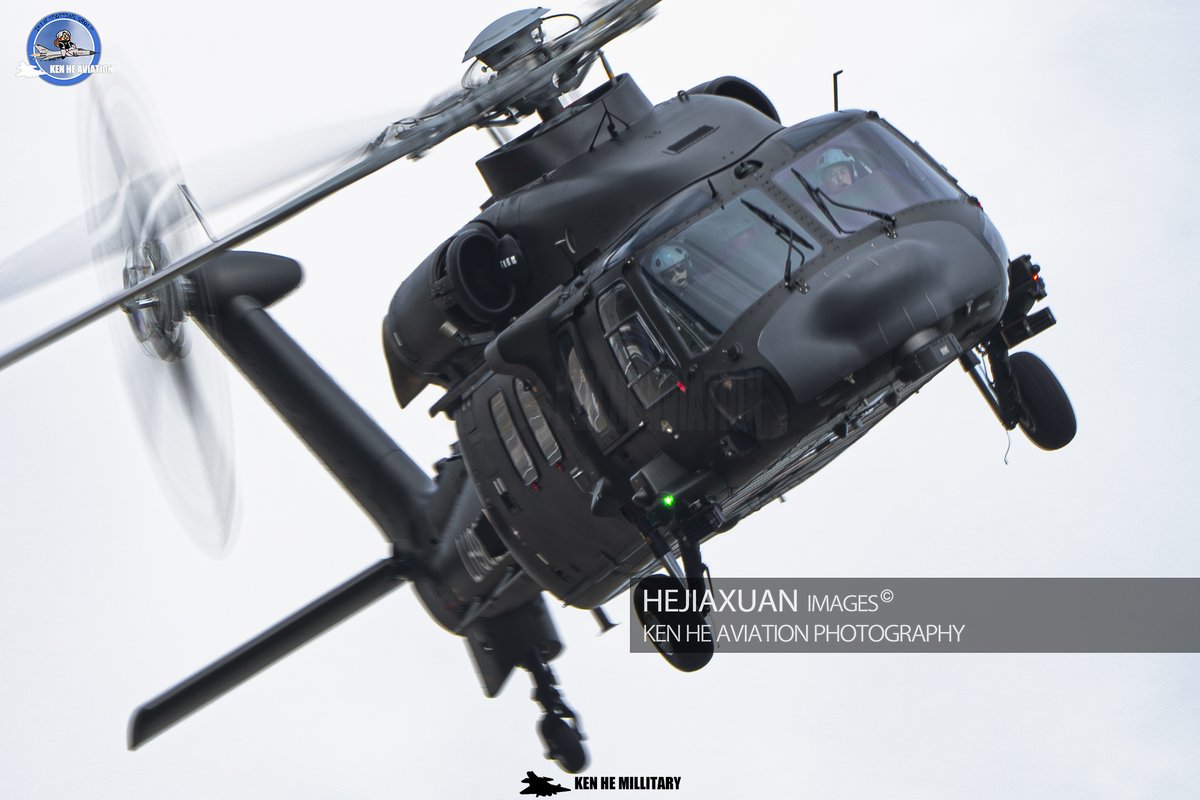 KenHe1587199's tweet photo. The Harbin Z-20 and Changhe WZ-10 display during Zhuhai Airshow 2024,The pilot on the left side is Xu Fengcan who is the star woman pilot during these years in China.#aviation #airshow #militaryaviation #aviationphotography #chinamilitary #peoplesliberationarmy #ZhuhaiAirShow2024 https://t.co/PbwhLaUMag
