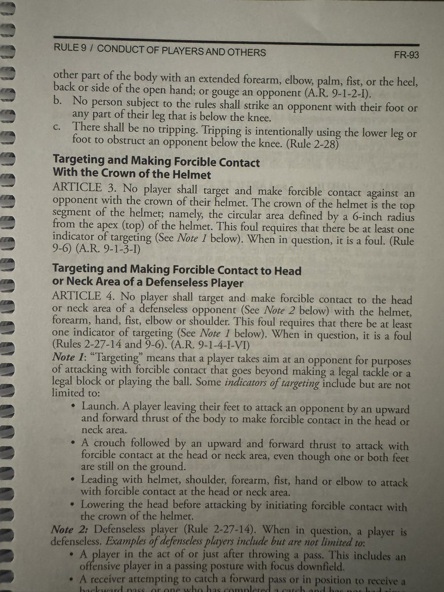 ManuelGtzJr's tweet photo. @Just_me_0531 @SpongeGata15 @Rdav3Willingham @dawgs_forever Here you go, actual rule from NCAA football rules book https://t.co/IECoNfBJAG