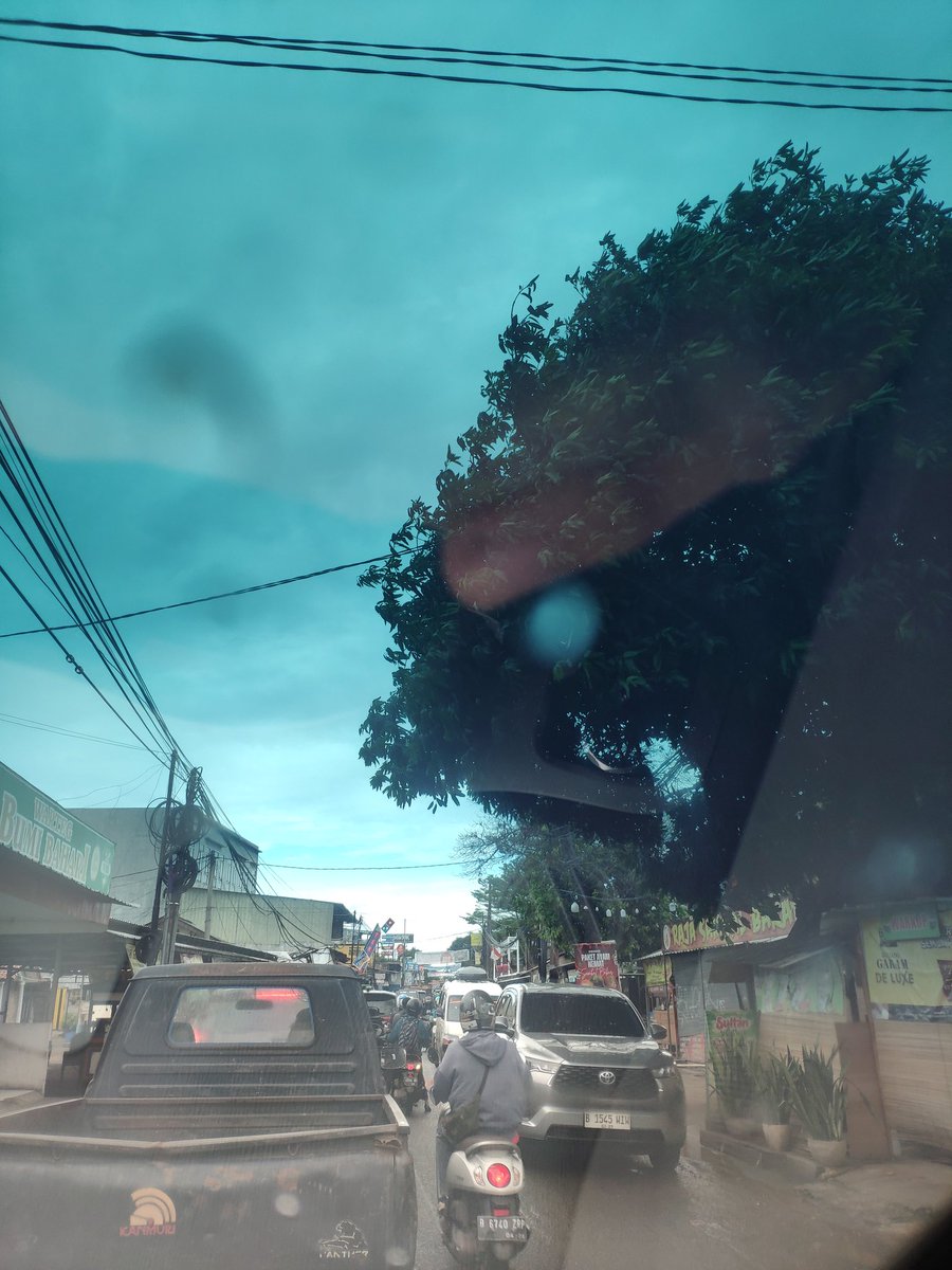 Chris HG tweet media