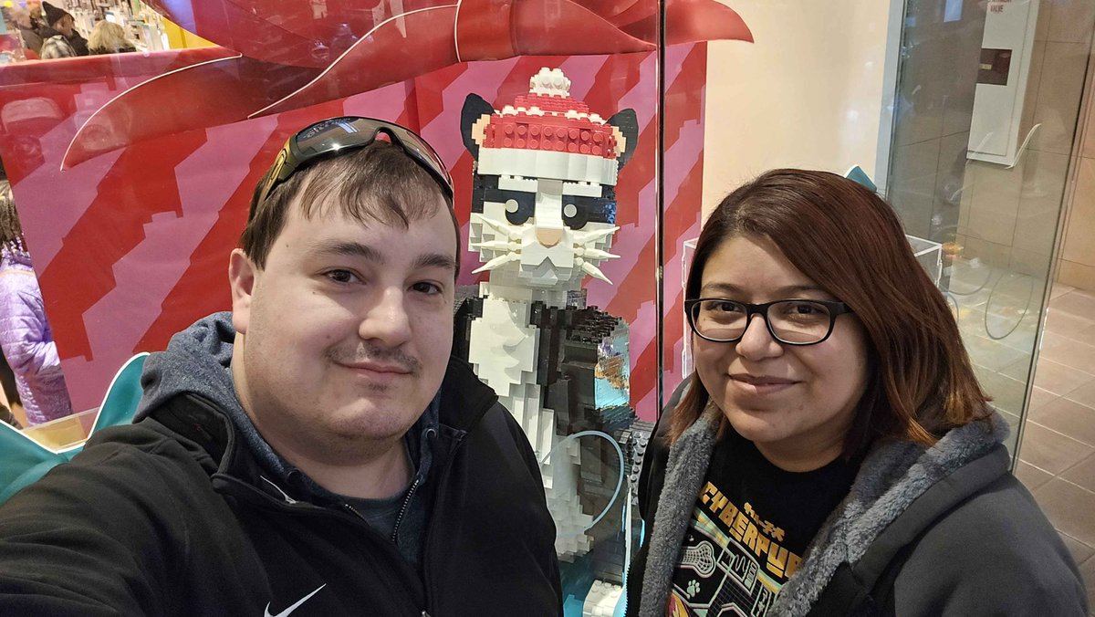 Got to hang out with the lovely Mrs. Bootsy… oh and DaMomFo and Bootsy were there too 🥹

It was great to turn a work trip into something a bit more special. Guess I can’t leave this job now.  💙🦕