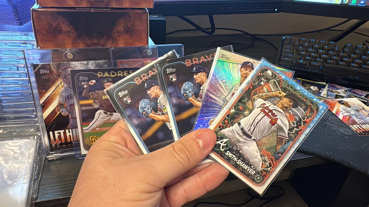 Bwilsonn's tweet photo. @aj_smithshawver what’s a man got to do to get a auto? https://t.co/bvZyPzzEIf