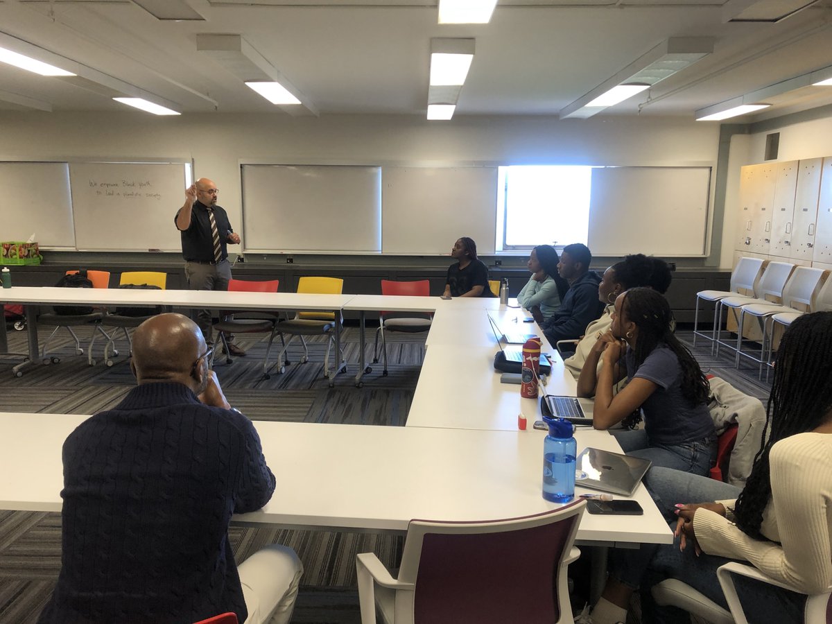 UAlbertaArts's tweet photo. The Black Youth For Social Innovation (BYSI) Program is now recruiting its second cohort for four-month paid research positions in the summer. Learn more: https://t.co/yJLoXy4mBx Pictured: The 2024 BYSI interns with @uabpols professor @DrJaredWesley https://t.co/n7WcADWofm