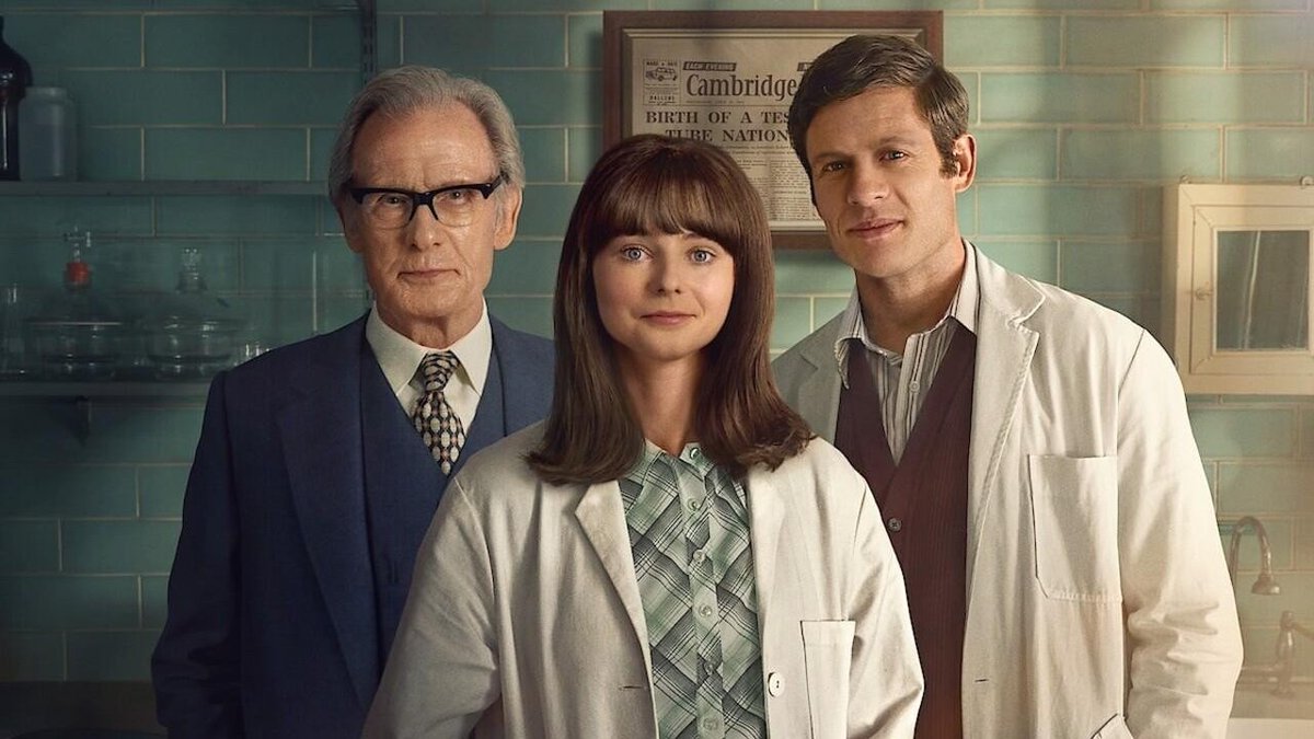 Esse filme inspirador baseado em fatos que chegou na Netflix não ganhou a devida atenção, mas... DEVERIA! E principalmente por usar uma história do passado para tocar num tema muito atual ao expor o perigoso impacto do fundamentalismo religioso no desenvolvimento científico. ⬇️