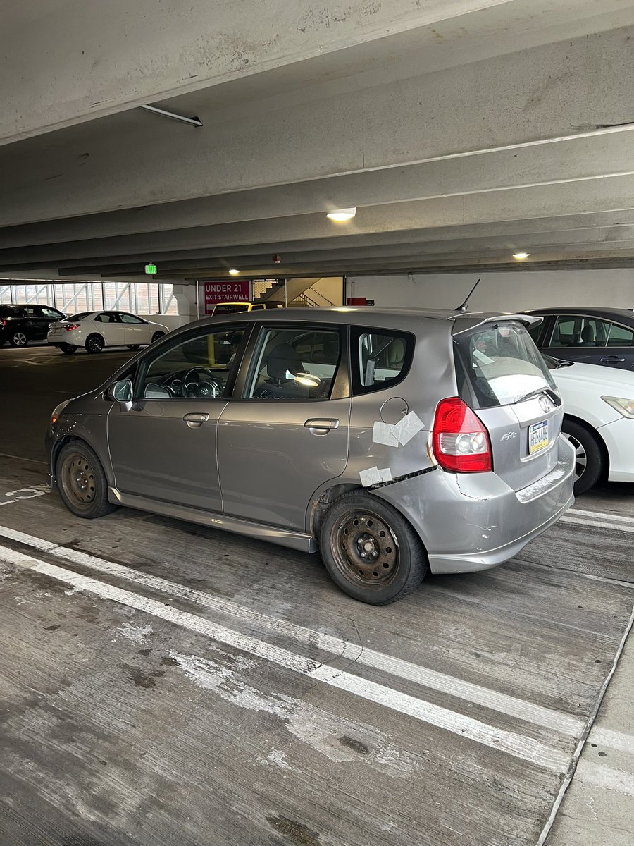 07-08 Honda fit sport🇺🇸

エアロパーツごっそりくれないかな？笑