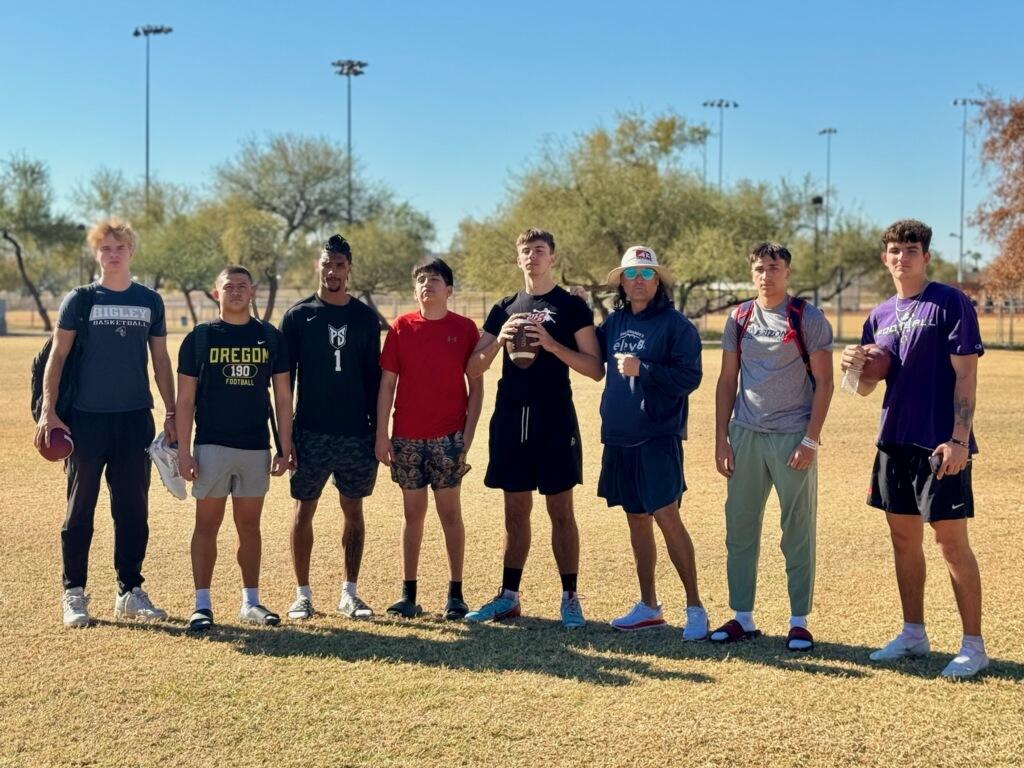 We got back to work! <a href="/_elimanzanares/">Eli Manzanares</a> <a href="/HaskellWilliam4/">Will Haskell Jr</a> <a href="/AidanWelchman/">Aidan (Brouhard) Welchman 26 QB 6’5 210 @OTBElites</a> <a href="/Luke_Haugo/">Luke Haugo</a> <a href="/AdamDamante/">adam damante</a> <a href="/BraytenSilbor/">Brayten Silbor</a> <a href="/rylanreyes16/">Rylan Reyes</a> <a href="/quarterbackmag/">Quarterback Magazine</a>