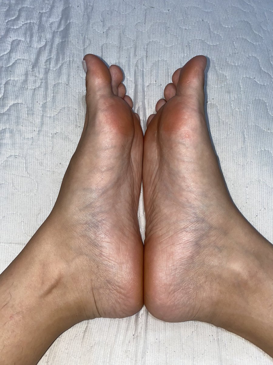 FeetSecrets1's tweet photo. like soles? 😍👣 https://t.co/cNvMBP9w6I