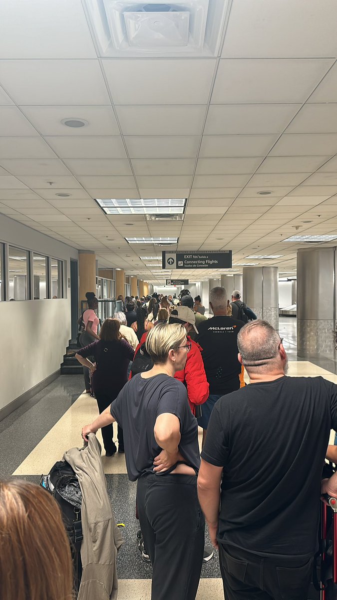 ChaseGausepohl's tweet photo. @Delta Why is no-one working security for connecting flights for international arrivals in Atlanta! You have  >1000 people who are all about to miss their connections in a line that’s not moving. #ATL is a nightmare! https://t.co/6LowLLF5Ra