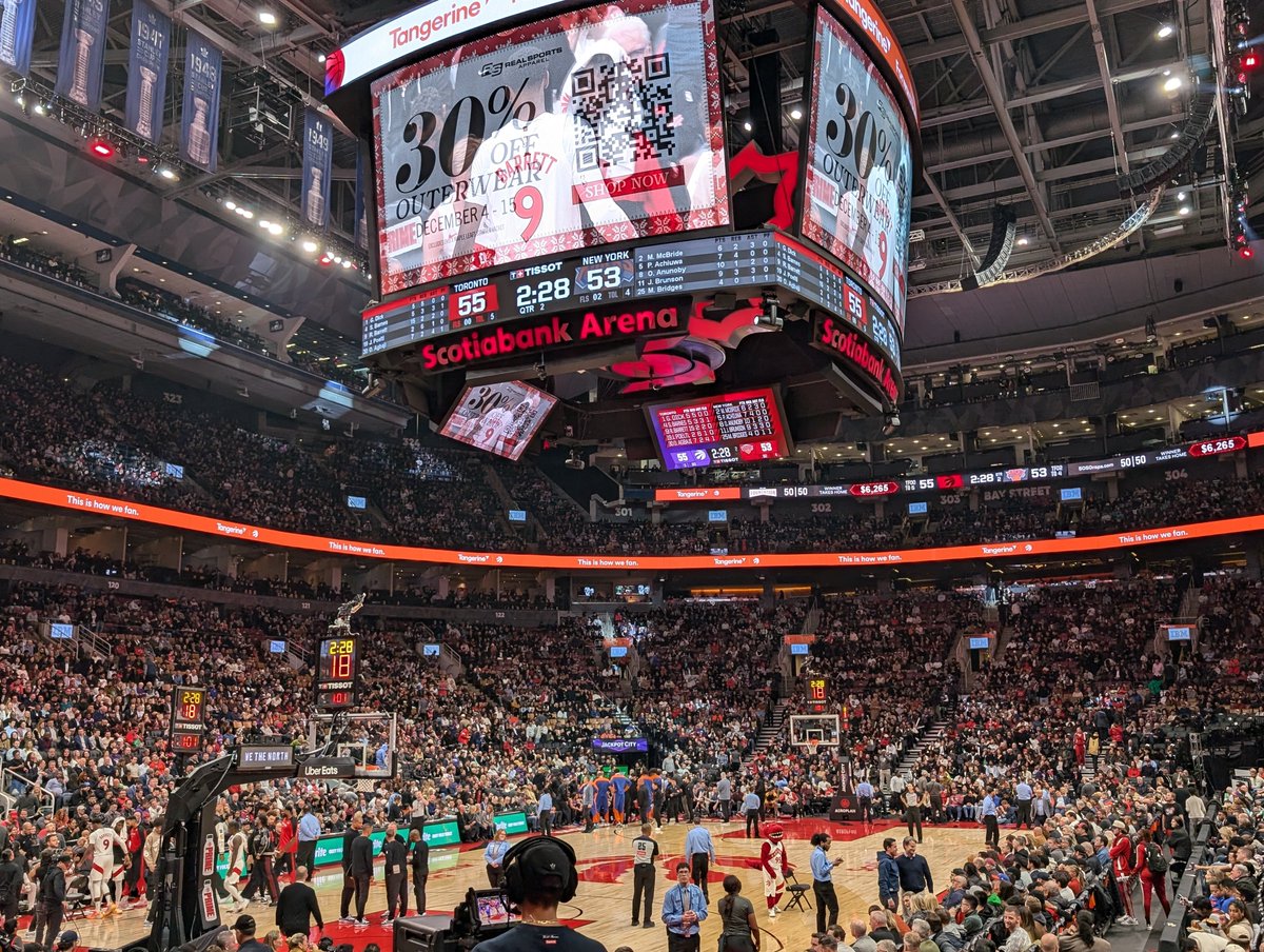 Her0fCanada's tweet image. Sometimes plans that fall through with miserable people including family bring for something better.

Our original seats were in the 600 level fanzone. Then through some blessings our tickets are now way closer.

Never sat this close in my life.

#torontoraptors