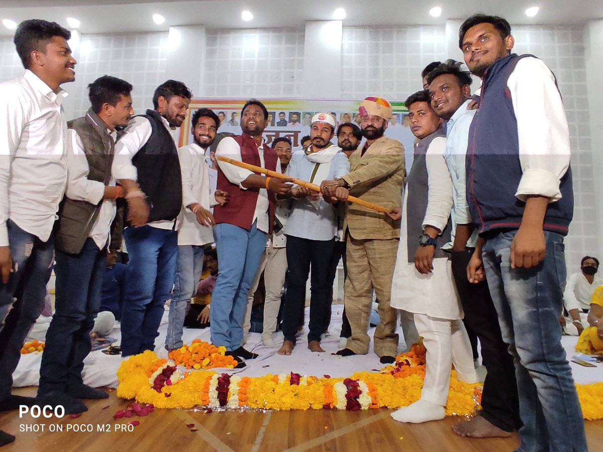 समस्त राजस्थान जन जन के लाडले, युवा शक्ति की प्रखर आवाज़, nsui के पूर्व प्रदेश अध्यक्ष एवं झोटवाड़ा विधायक प्रत्याशी श्री अभिषेक चौधरी को जन्मदिन की हार्दिक बधाई और शुभकामनाये  

#राजस्थान_का_अभिषेक

happy birthday bhaiya <a href="/withabhinsui/">Office Of Abhishek Choudhary</a>