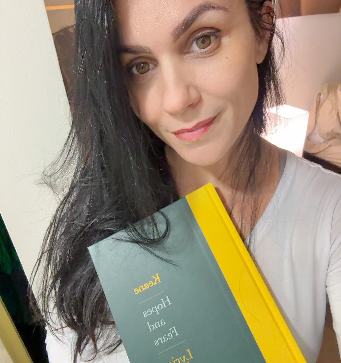 maribrasusa's tweet photo. Keane has been like a friend for nearly 20 years. Hope and Fears wasn’t just an album, it was a connection, a companion through life’s highs and lows. Grateful for their music and now this book that feels like a letter from an old friend.   #Gratitude @Richard_H @keaneofficial https://t.co/1a72Xjx4hm