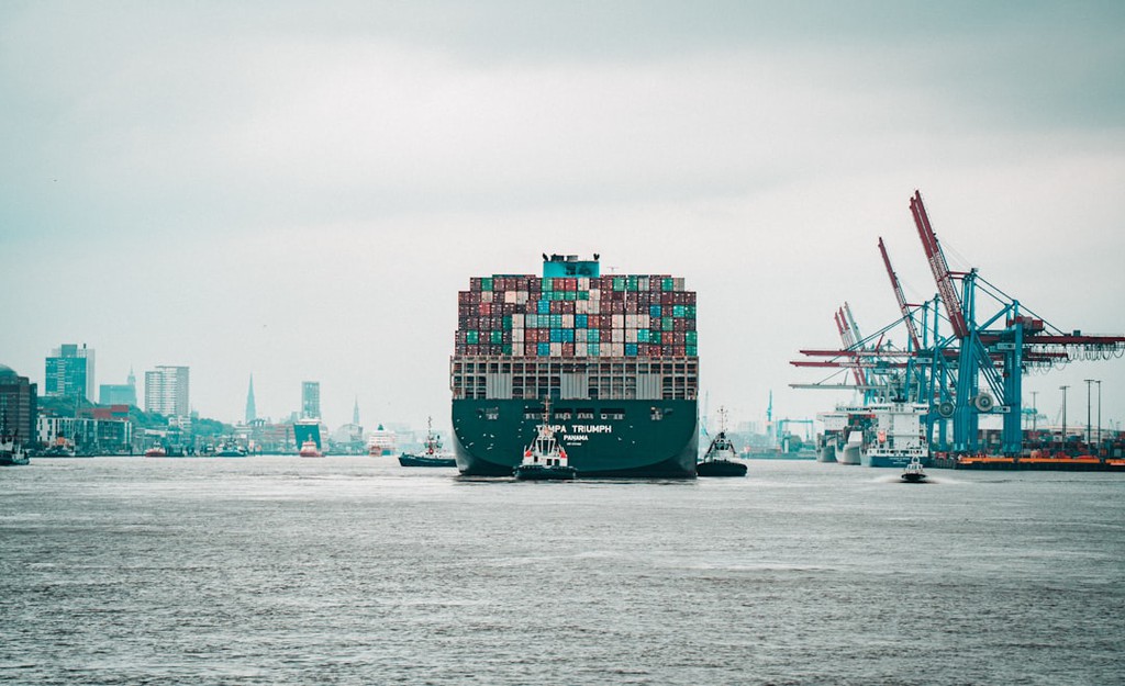In today’s globalized and interconnected business environment, supply chain resilience has become a critical factor for the success and survival of companies.

Read more 👉 lttr.ai/AZYLX

#GlobalSupplyChain #ValueChain #SupplyChainManagement #CriticalFactor