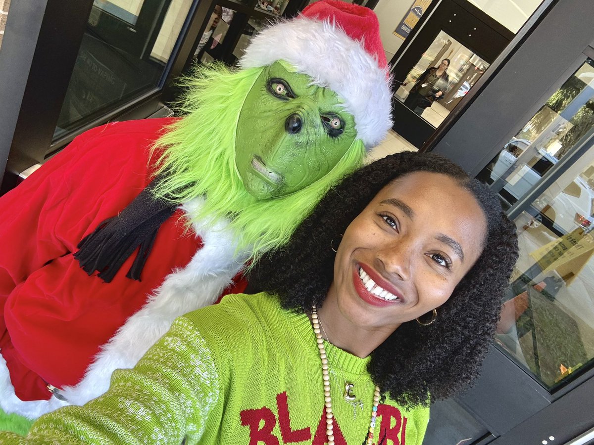 Eva Perales tweet media