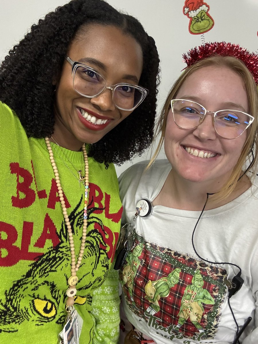 Eva Perales tweet media