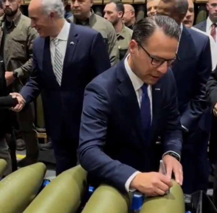 忍者の神 Marxist-Yeagerist ⌬ tweet media