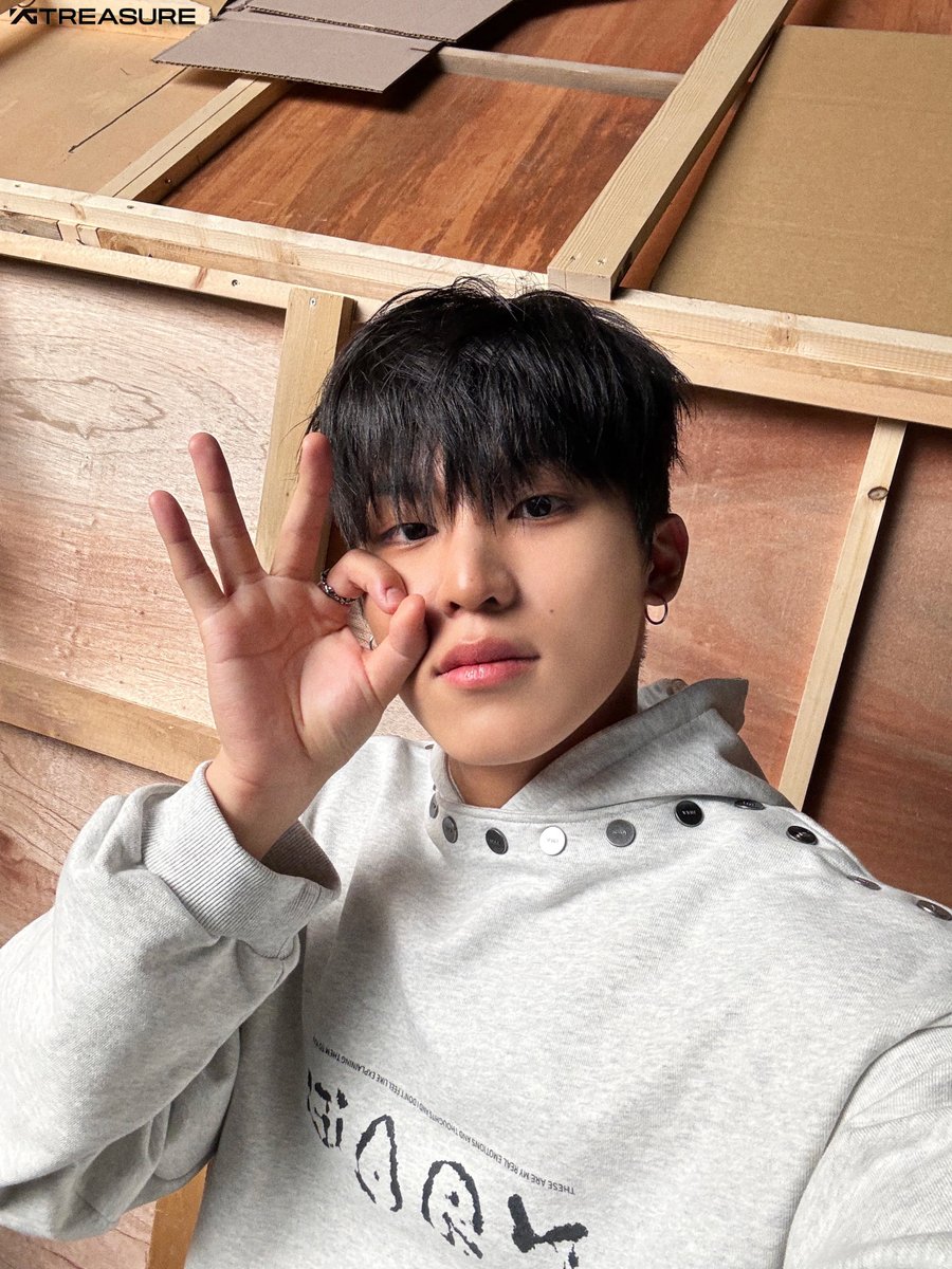 [💎] 

☆☆.｡.:*･ﾟ*:.｡.☆☆.｡.:*･ﾟ*:.｡.☆

𝑻𝑹𝑬𝑨𝑺𝑼𝑹𝑬  '𝑳𝑨𝑺𝑻 𝑵𝑰𝑮𝑯𝑻'
おすすめポイント紹介🌃💭

☆☆.｡.:*･ﾟ*:.｡.☆☆.｡.:*･ﾟ*:.｡.☆

今回の ’LAST NIGHT’ を聞きながら、トゥメのみなさんが冬を温かく過ごしてくれたらとても嬉しいです！

🎬 ‘LAST NIGHT’ M/V
: