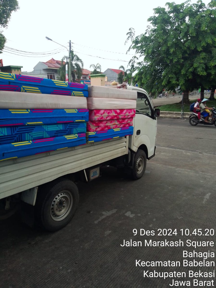 Garadila2's tweet photo. Proses pengantaran Kasur Latex sebanyak 12 unit 
di Marakash Grand Pondok Ungu

#sewa #rental #dipan #bantal #guling #seprai #selimut #kasur #bed #busa #latex #extrabed #springbed #jakarta #jabodetabek 

Hotline : 081212168863
https://t.co/HADcWx2ULS https://t.co/tT7IvWaIXE