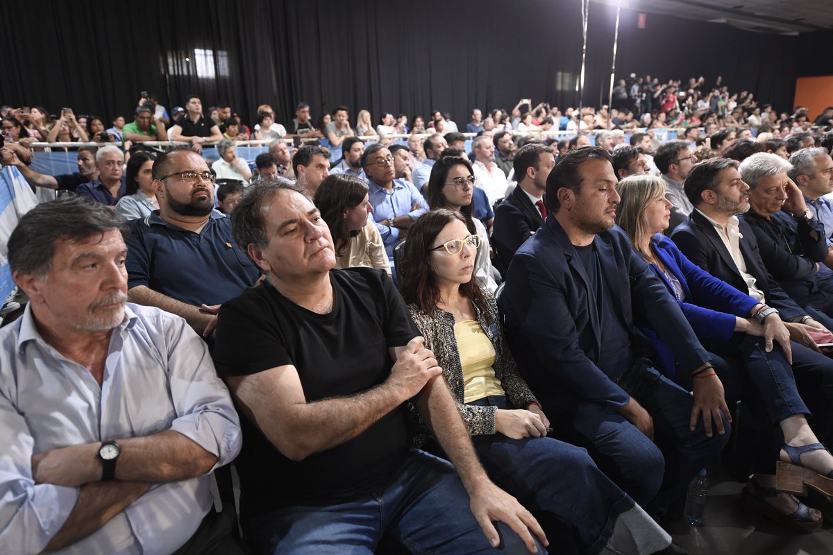 En la Provincia de Buenos Aires el daño de Milei es realmente doloroso. 

Como dijo nuestro gobernador en el cierre de  Plenarios Multisectoriales <a href="/Kicillofok/">Axel Kicillof</a> vamos a seguir trabajando para contener este desastre.