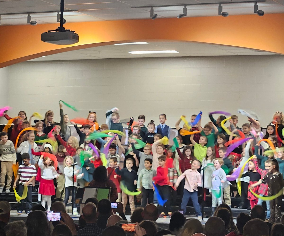 Mrs. Weber tweet media