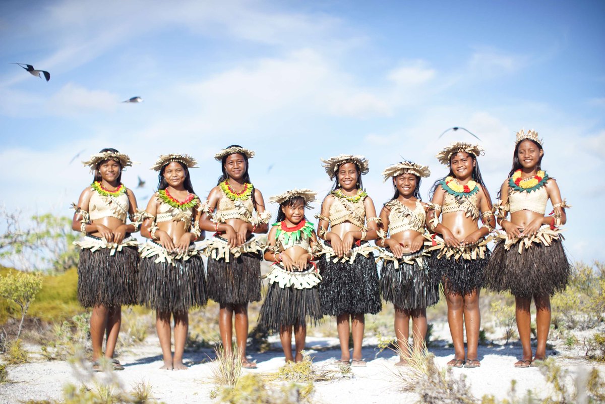Let the magic of Christmas takes you to Kiribati, a beautiful country you have never been to!