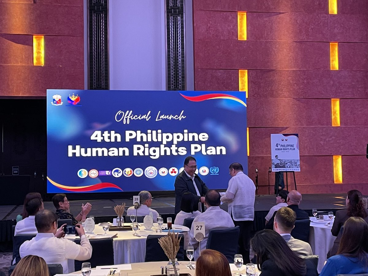 Paige Javier (@paigejavier) on Twitter photo Presidential Human Rights Secretariat Usec. Severo Catura turns over the 4th Philippine Human Rights Plan to Executive Secretary Lucas Bersamin.
Today marks the launch of the plan, coinciding with the celebration of International Human Rights Day. <a href="/ABSCBNNews/">ABS-CBN News</a> Presidential Human Rights Secretariat Usec. Severo Catura turns over the 4th Philippine Human Rights Plan to Executive Secretary Lucas Bersamin.
Today marks the launch of the plan, coinciding with the celebration of International Human Rights Day. <a href="/ABSCBNNews/">ABS-CBN News</a>