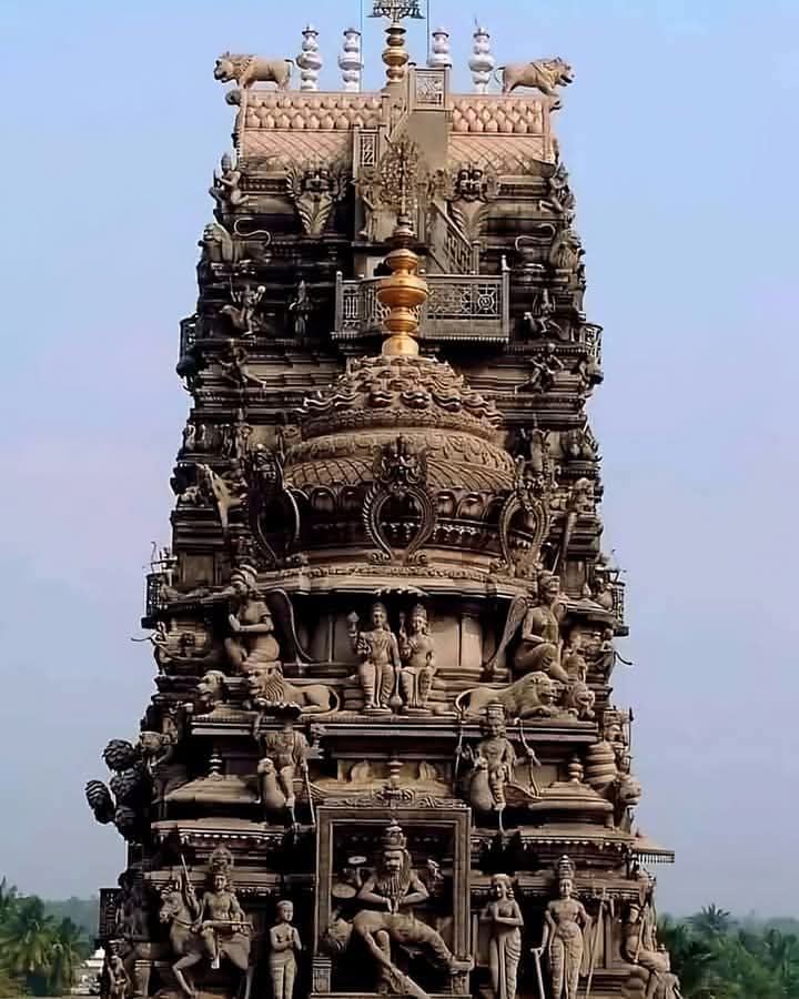 sunandasaxena's tweet image. यह संरचना आज कागज पर बनाना ही कठिन है, जिसे भारतीय स्थापत्यकला के लोगों में मूर्त रूप दिया है.. अद्भुत
आन्ध्र प्रदेश के कोदंडराम मन्दिर 
#incredibleIndia
#IndianArchitecture