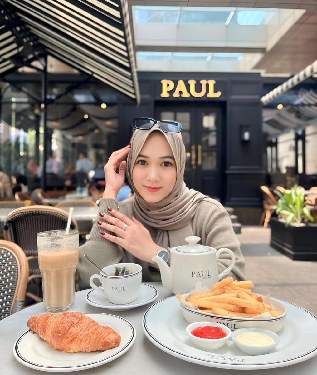 linamaya__'s tweet photo. Cuma minta Sehat &amp; Berkah disisa usia’ku Ya Robb..😭🤲😇🙏🎂 https://t.co/MmuLJZo1T5