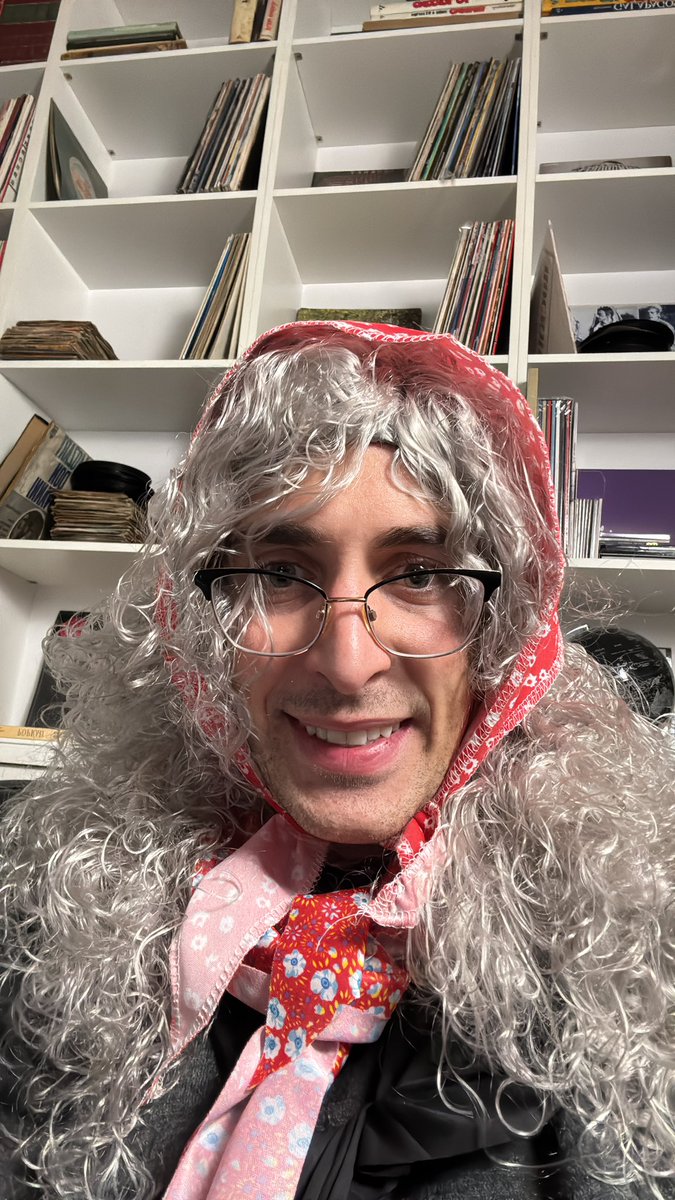 La befana vien di notte con le scarpe tutte rotte!