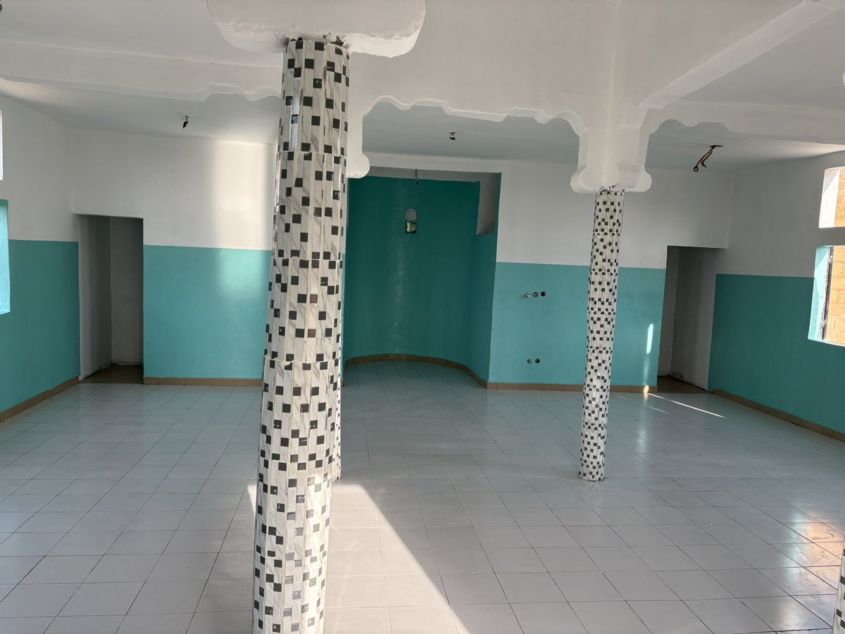 Niintche's tweet photo. THREAD BILAN  2024

En 2024 nous avons réalisé tout ça 👇🏼
2classes construites 
4 blocs de toilettes construites 
3 mosquées construites 
1mini forage 
72 puits réalisés 
1080 enfants scolarisés 
20 moto pompes distribuées
Plus 569 personnes assités sur plusieurs plans (secours aux sinistrés, assistance aux malades….)
Un bilan possible positif et réalisable grâce à la Communauté (VOUS) et aussi grâce l’engagement de nos vaillants volontaires sur le terrain.
Mais surtout à toutes ces entreprises qui dans le cadre de leurs RSE ont travaillé avec nous en cette année 2024: Groupe Sonatel Orange, Fondation Sonatel, Cabinet Marzars Forvis, Axa Assurance, L’industrie des Boissons du Senegal IBS, Fondation Keba Mbaye, Cabinet Global Mind Consulting,La BOA.
Merci aussi à la représentation diplomatique française par le biais de L’Ambassade de France au Sénégal L’Ambassade des États Unis au Sénégal 
À toutes ces associations d’ici ou de la Diaspora avec qui nous avons eu à mettre en œuvre un projet cette année L’association pour un Sourire de Paris l’association Domou Sénégal la Fondation Djoloff…

Quelques images de nos chefs d’œuvres 2024 👇🏼👇🏼👇🏼