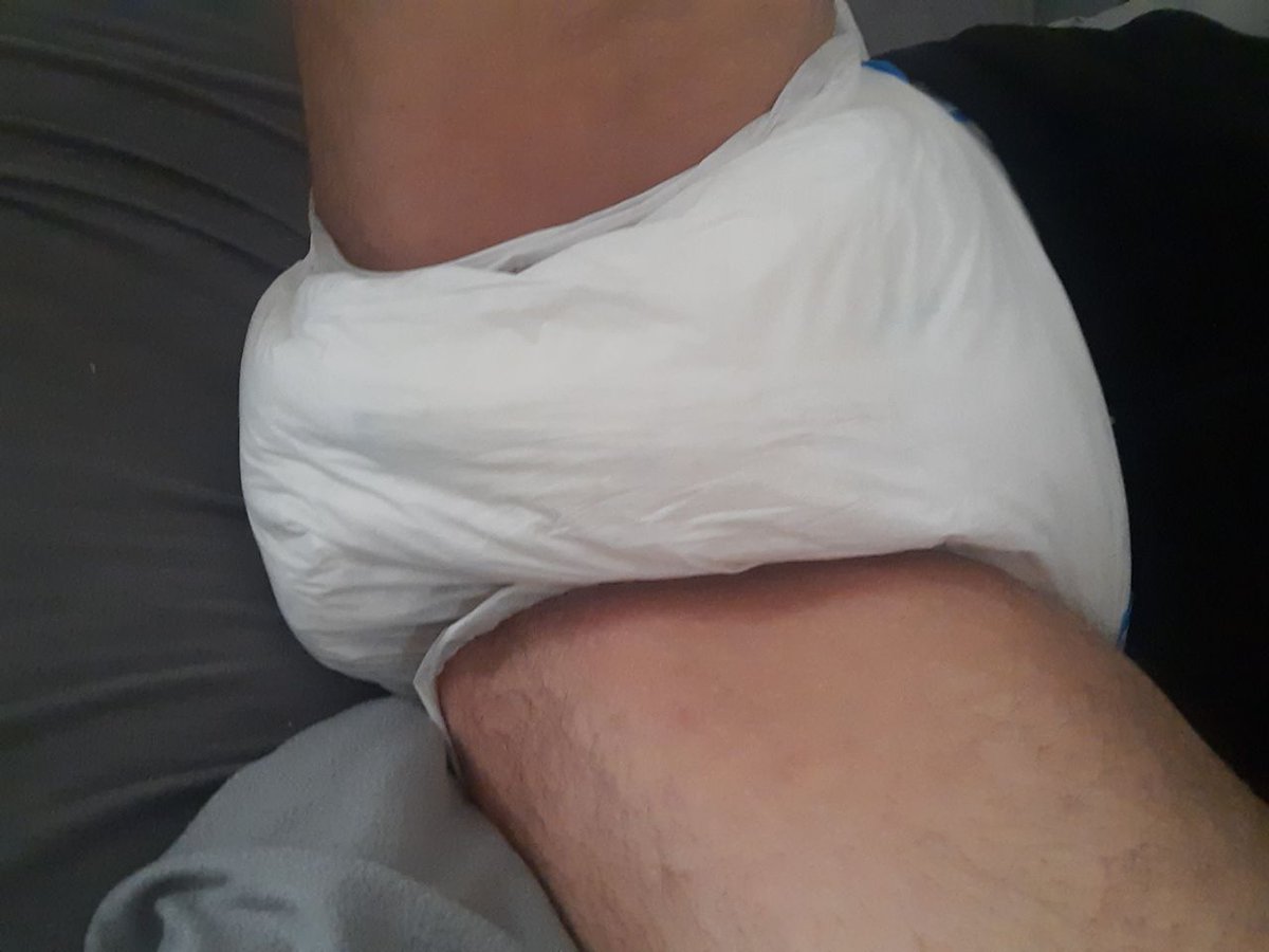 LadySKADI2's tweet photo. Was meint ihr. Da geht doch noch was. Also los mein kleiner windelflo. Bring die pampers zum bersten... https://t.co/DBZ7KgTLCF