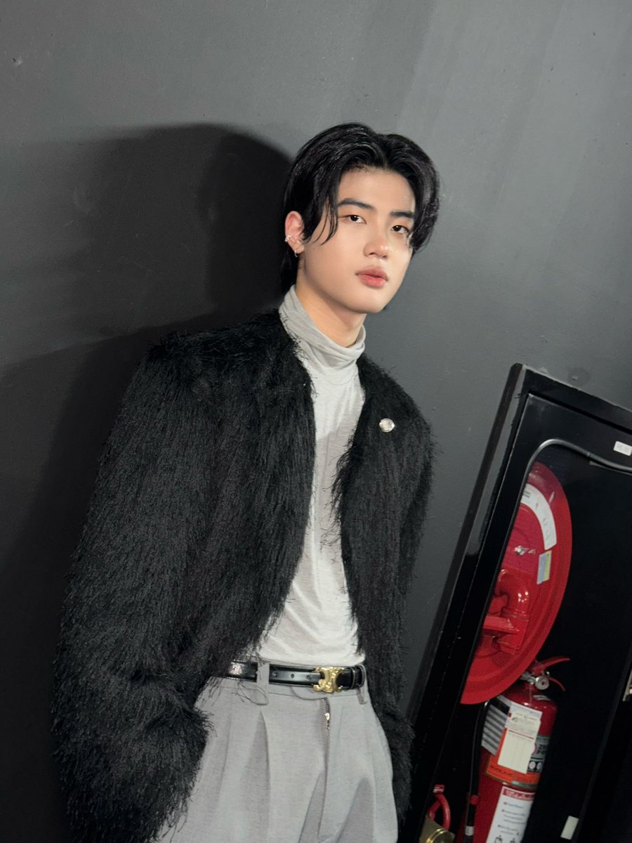 Lovesick2024's tweet photo. เบ้บค้าบบ @njprompt 

YUAWARDS X LOVESICK 
 #YUAwards2024 https://t.co/S3zfGsraRb