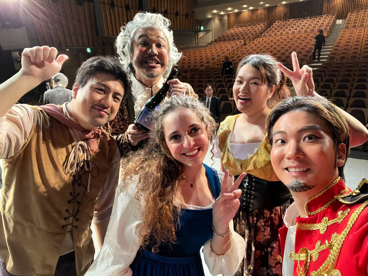 sushikuiteeee's tweet photo. さわかみオペラin徳島《愛の妙薬》お陰様で無事に終演致しました！
初のベルコーレ役、素敵なチームの皆様と一緒に完走する事が出来ました。
ありがとうございました❤️‍🔥 https://t.co/QLLL5Lxl6T