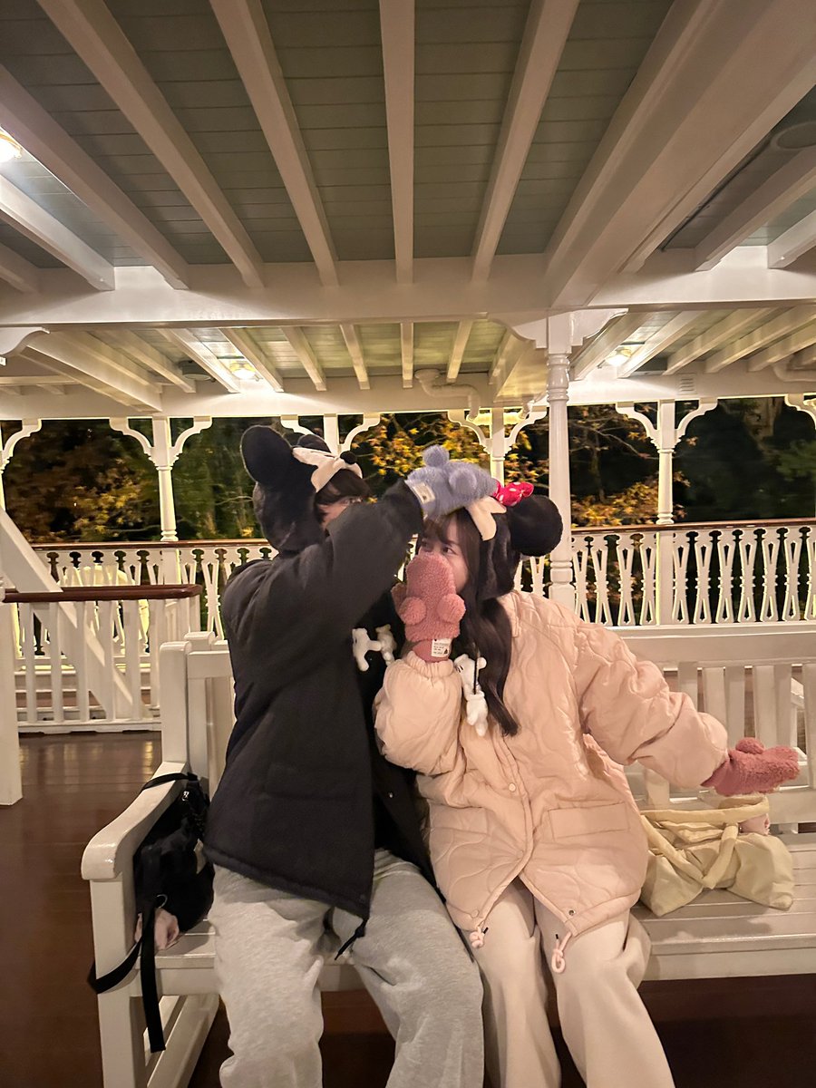 ランドのマークトウェイン号のベンチ