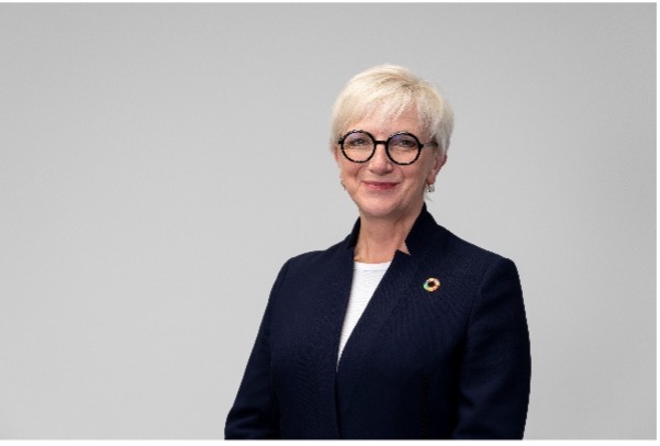 💬 “The Star Trek motto 'to boldly go where no (wo)man has gone before' has served me well!"  
Our penultimate 10 quickfire questions for leading #womeninenergy are to Dr Nina Skorupska, former CEO of the REA, NED &amp; PfW Ambassador.
🔗 bit.ly/3ZHEiVi
#10yearsofPfW