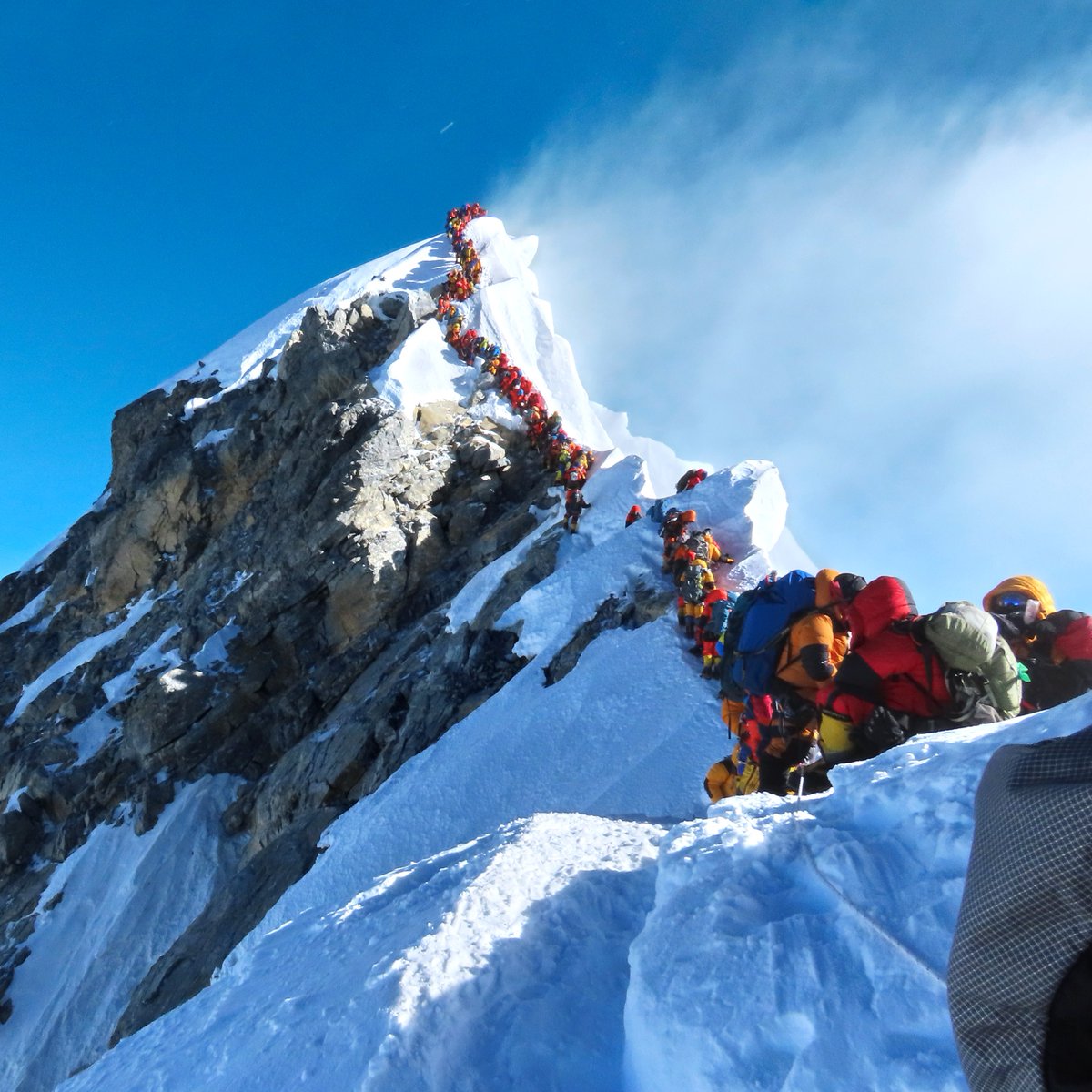 sanstitre2000's tweet photo. Despite its lofty title, I think Everest is one of the most spiritually foul places on Earth. From conga lines of rich people lining up to be hoisted to the summit, to heaps of trash and shit purposely left there,to dead bodies used as markers. The whole place just STINKS. https://t.co/fG9VStK95D