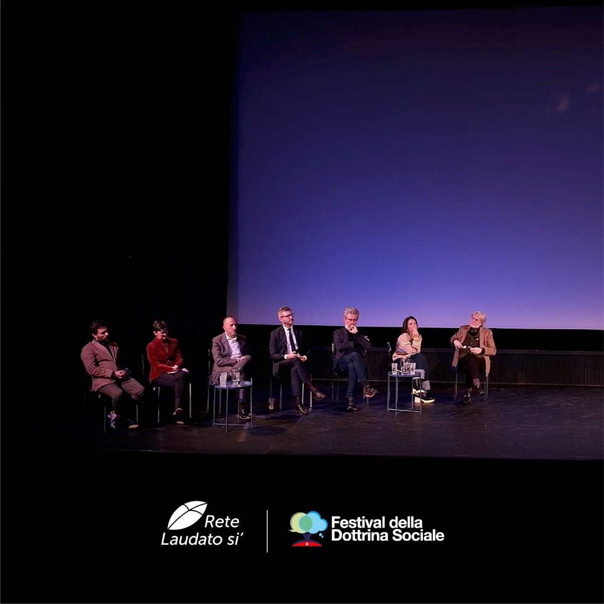 DottrinaSociale's tweet photo. Al V Festival della Dottrina Sociale della Svizzera Italiana organizzato dalla Rete Laudato sì, si è parlato del #legame tra #spazio e #tempo nell’era delle #connessioniveloci.

Guarda la diretta della serata del 28 novembre: https://t.co/jnRg2UJ7Xt https://t.co/tXusZBs5o8