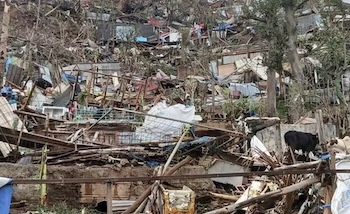 UNSA_officiel's tweet photo. Au lendemain du passage dévastateur du cyclone Chido à #Mayotte, l'UNSA exprime son soutien inconditionnel à l’ensemble des mahorais·es et habitant·es confronté·es à cette catastrophe d’une intensité inédite.
#mayottecyclone #unsa
https://t.co/6Wwqx0MV1j https://t.co/0iXKLsRlzO