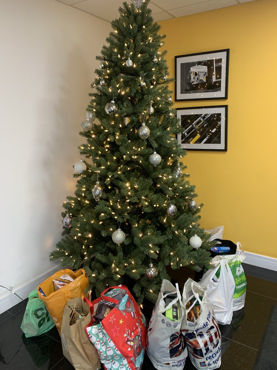 action_homeless's tweet photo. Today we are on the road collecting gifts which will be sorted, packed &amp; delivered to people &amp; families who are experiencing #homelessness in #Leicester

If you'd like to help it's not too late, you can make a donation easily online ➡️https://t.co/1flzlFgNa9 https://t.co/UP9OL5KrMi