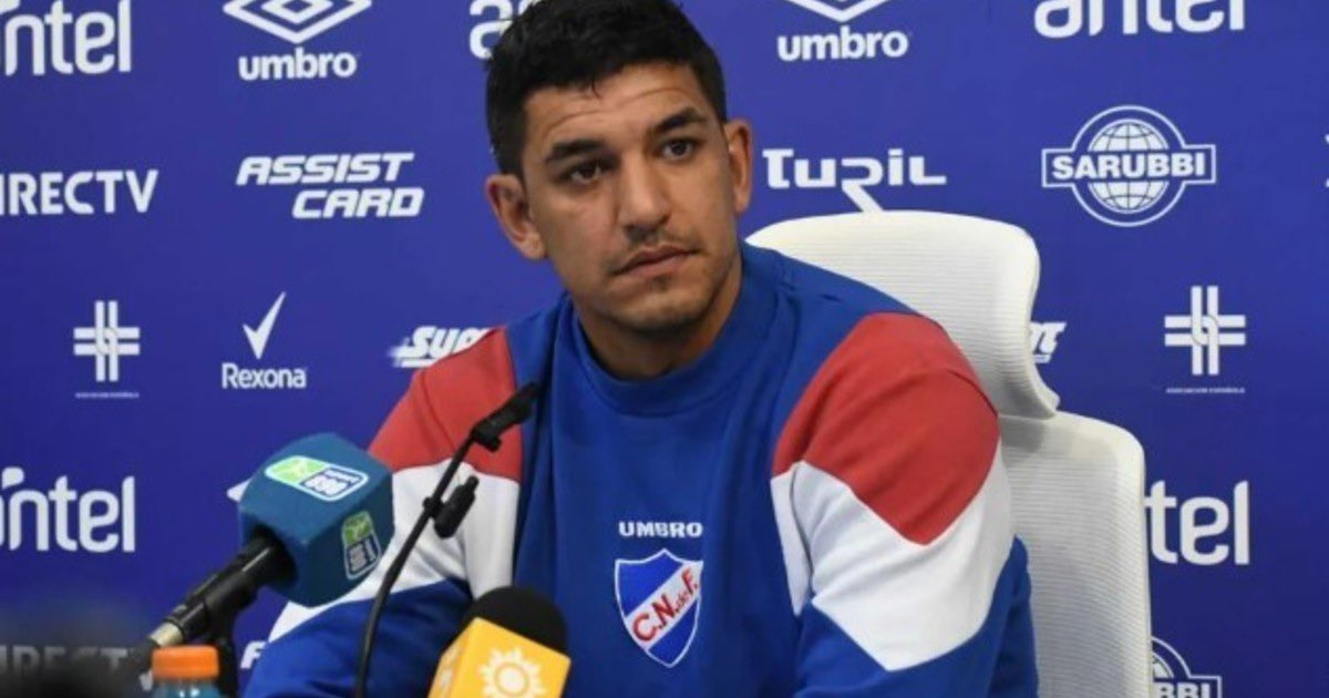 Alguien de <a href="/Nacional/">Nacional</a> le consultó a #Polenta si tenía el curso DT. La respuesta fue negativa.

ℹ️ <a href="/JokasDiego/">Diego Jokas</a>