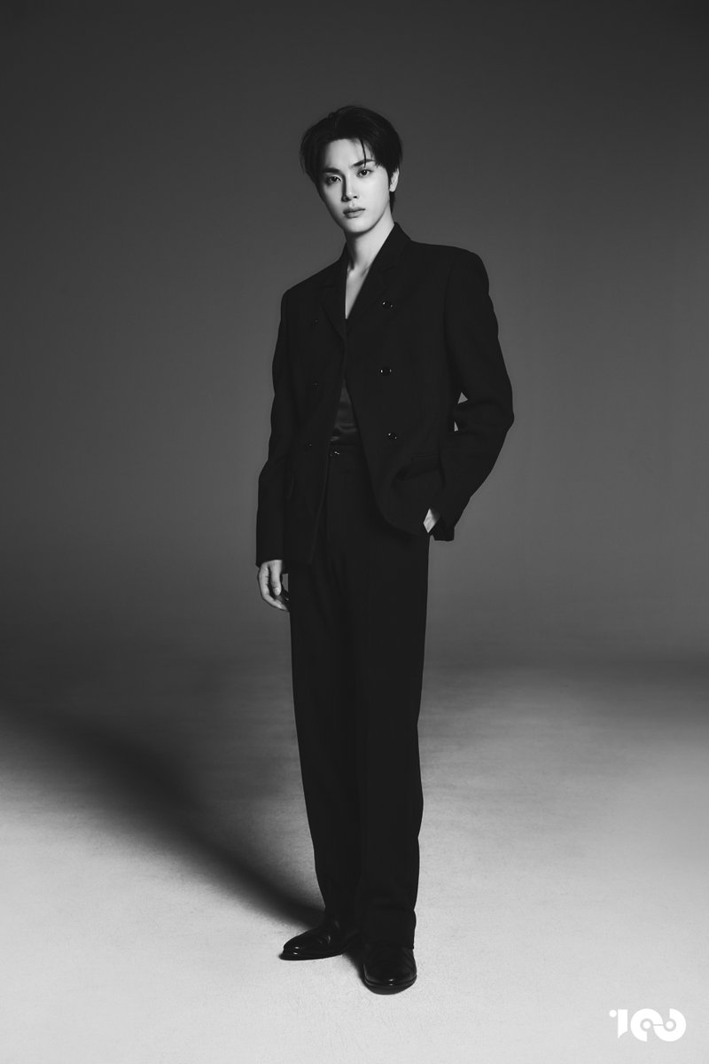 THE BOYZ JUHAKNYEON
NEW PROFILE 1.

#JUHAKNYEON #주학년
#THEBOYZ #더보이즈
#100RED #원헌드레드