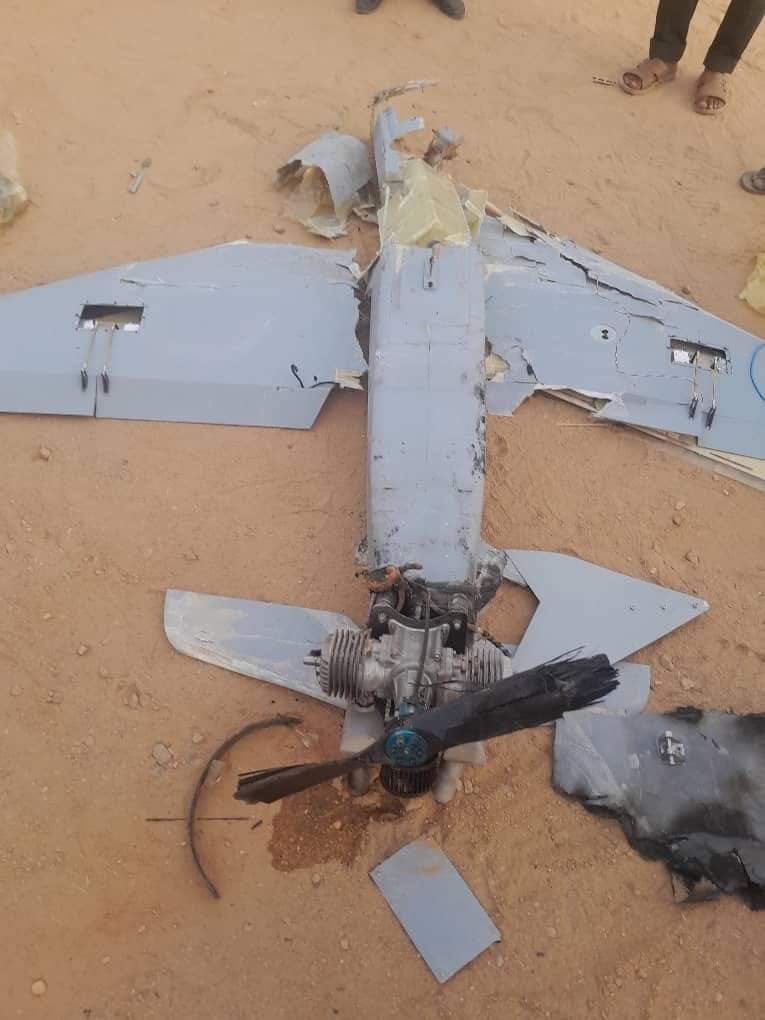 الجيش يدمّر منصة إطلاق مسيّرات ويقتل مرتزقة أوكرانيين

كشفت مصادر عسكرية عن تمكن الجيش من رصد وتدمير منصة إطلاق مسيّرات كانت تستخدمها الميليشيا في قصف المدنيين. وأشارت المصادر إلى أن الجيش تعامل على الفور مع الفريق المشغل للمنصة وقوة الحراسة المرافقة، مما أدى إلى مقتل خمسة أفراد