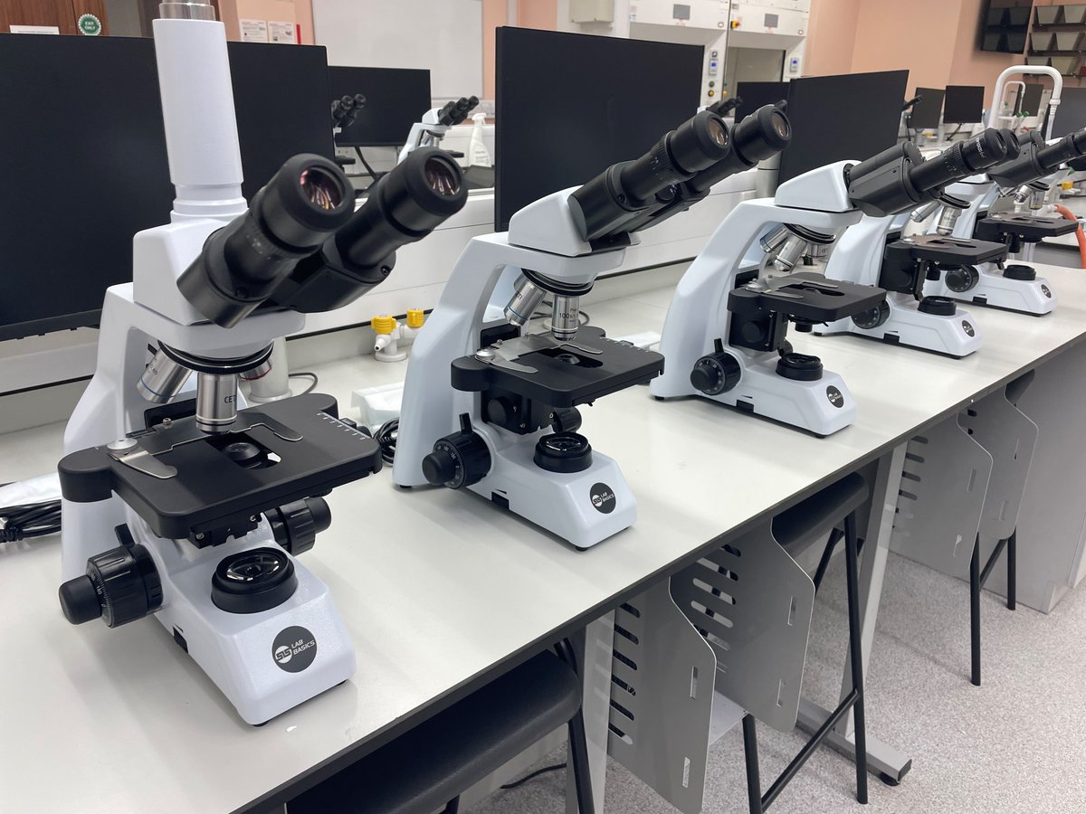 ScientificLabs's tweet image. What a fantastic way to wrap up the year! Last Friday, we successfully installed 18 #LabBasics #microscopes at @UniOfHull. These new additions will be waiting for students when they return in January—just in time to kickstart the new term with an exciting #lab setup!🔬✨