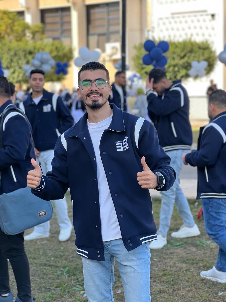 Khaled93811827's tweet photo. {وَمَا تَوْفِيقِي إِلاَّ بِاللّهِ عَلَيْهِ تَوَكَّلْتُ وَإِلَيْهِ أُنِيبُ} 
"وقالوا الحمد لله الذي هدانا لهذا وما كنا لنهتدى لولا أن هدانا الله"
16 December 2024
“اليوم أُحقق حلمي وأتخرج من كلية الطب بفضل الله وتوفيقه، ثم بدعم أهلي واجتهادي.”
دفعة 39 طب قناه السويس  🎓⭐ https://t.co/mHEf1opQVj