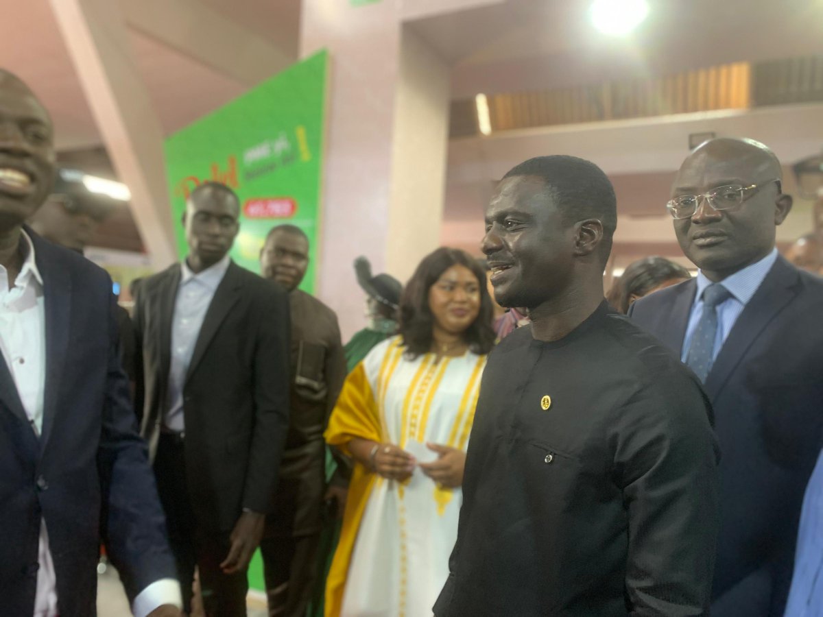 CncShape's tweet image. 🌟 @CncShape  vous dit MERCI ! 🌟

Merci à tous ceux qui ont visité notre stand à la #FIDAK ! 🙏 
Un grand merci à M. Ibrahima Thiam, Mme Marie Rose Faye, M. Alioune Tall et l’équipe de Simplon  . 🚀 Découvrez les moments forts en images ! 📸 

#CNCShape #FIDAK2024 #Innovation