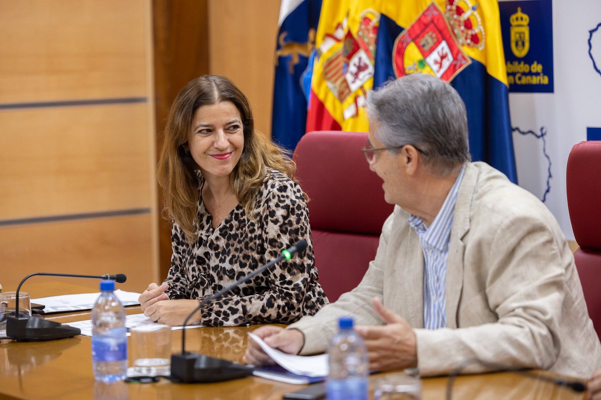 TurismoGobCan's tweet photo. 📢 Presentamos las conclusiones del Mercado Local de Trabajo (MLT) en Gran Canaria.

La viceconsejera de Empleo, Isabel León, presentó las conclusiones del estudio que destaca que la economía azul, la circular y la social muestran un gran potencial como generadores de empleo cualificado en la isla.
